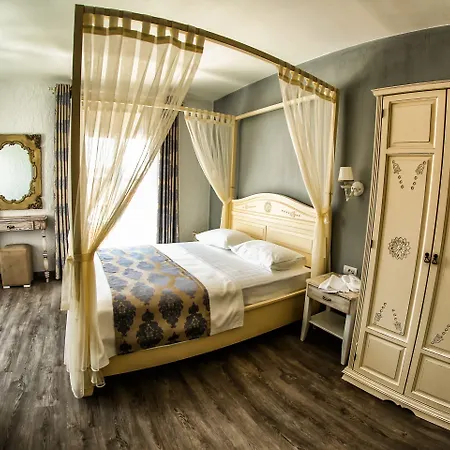 Hotel Fanti 3*